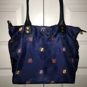C wonder crest tote